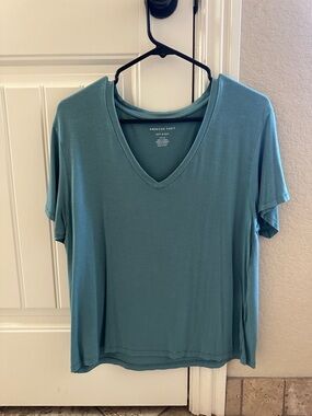 American Eagle Outfitters Teal V-Neck Short Sleeve Tee Small